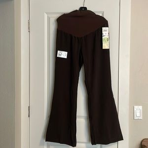 Brand new with tags. Motherhood bottoms.